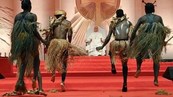 Papa Leone a Sant’Angelo e il commosso ricordo televisivo di Francesco