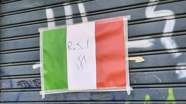 San Giuliano, imbrattate le bandiere nel giorno della Liberazione