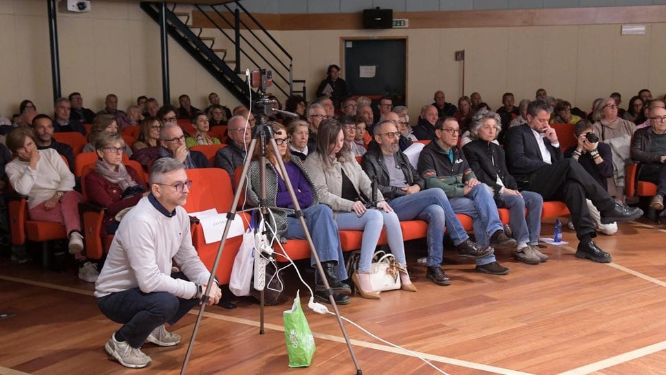 Vittoria contro l’impianto agrivoltaico, scoppia la bagarre politica