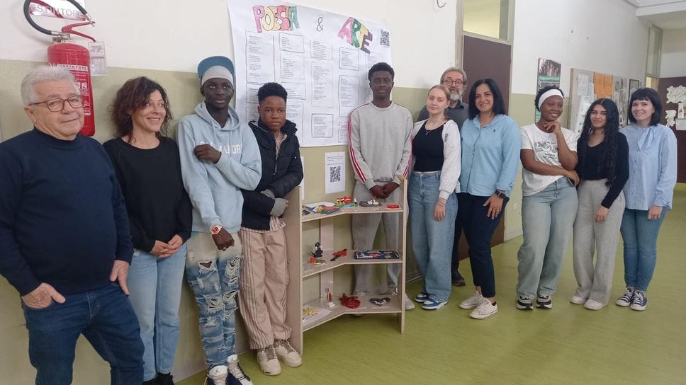 Studenti stranieri, versi e sculture da emozionare VIDEO