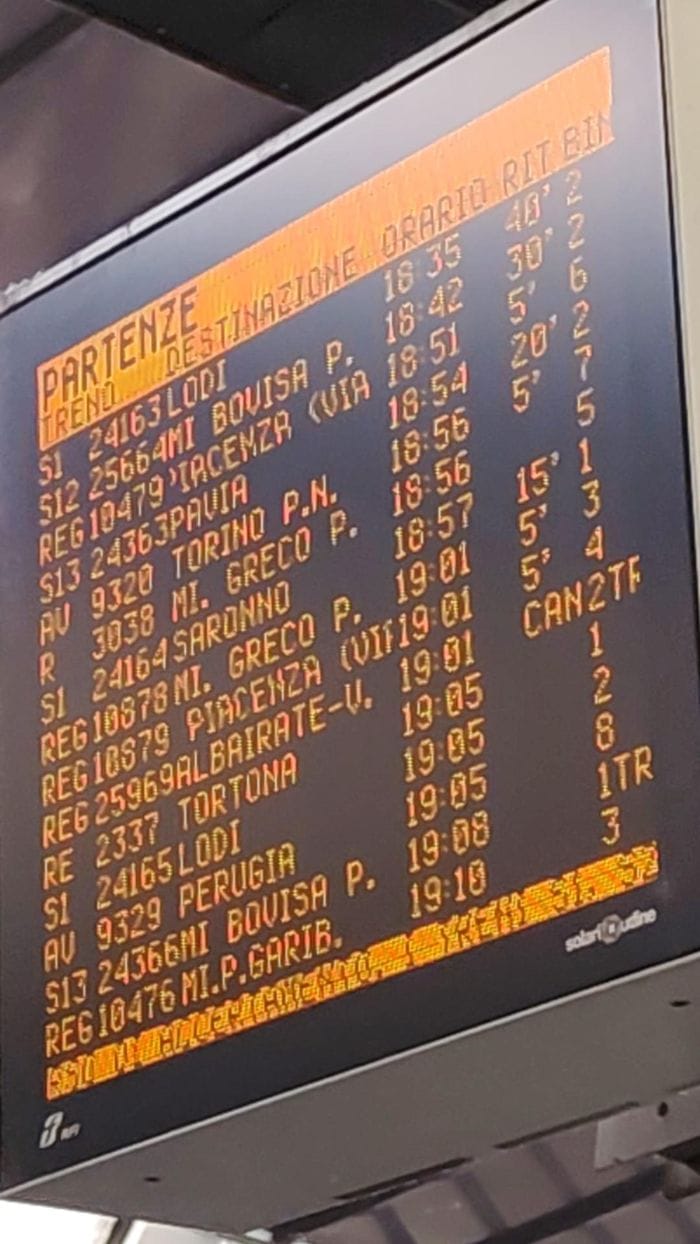 Treni in ritardo di 30 minuti, di 40 per chi deve andare a Lodi