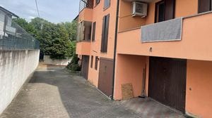 Una 77enne cade dal balcone, intervento immediato dei soccorsi