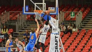 BASKET L’Assigeco parte forte ma la spunta Agrigento: la stagione è già finita