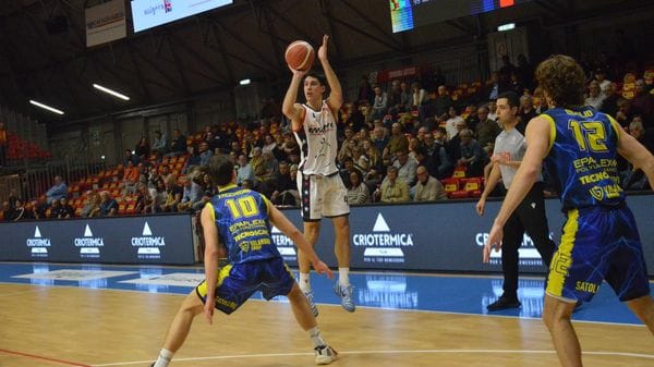 BASKET Tripla decisiva a un secondo dalla sirena, l’Assigeco cede al Vigevano