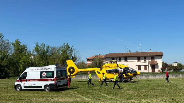 Fa una  grigliata dalla fidanzata e finisce al centro grandi ustionati