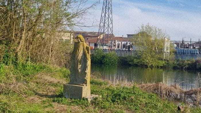 Sant’Angelo: ragazzo dilaniato a 16 anni da una bomba della guerra, ecco a chi è dedicato l’angelo sul Lambro