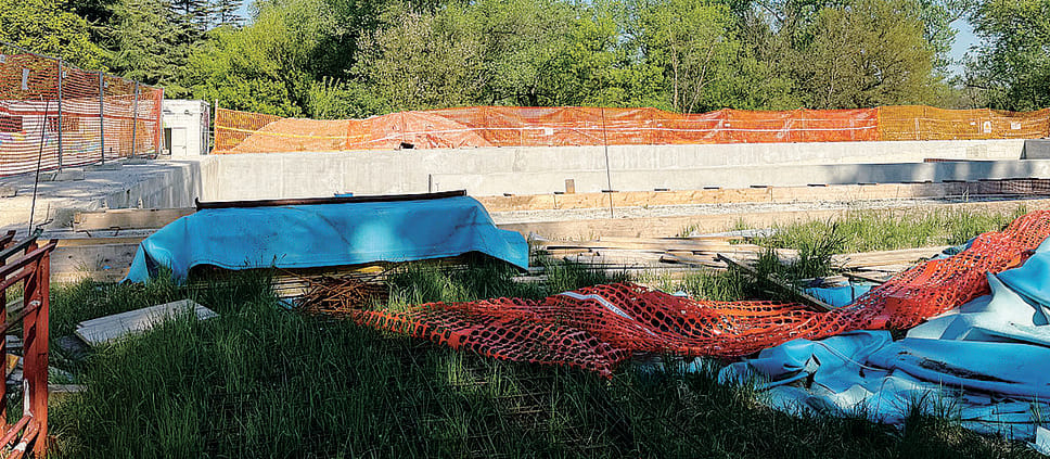 Via ai lavori in subappalto, a Lodi è corsa contro il tempo per completare la piscina al Belgiardino