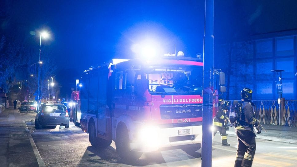 Casalpusterlengo: bicicletta elettrica a fuoco nella cantina sotto un condominio