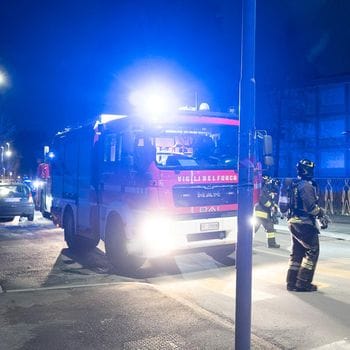 Casalpusterlengo: bicicletta elettrica a fuoco nella cantina sotto un condominio