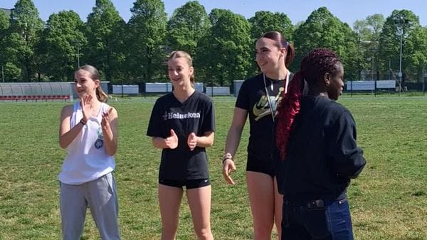 Kelly Ann Doualla premia le 