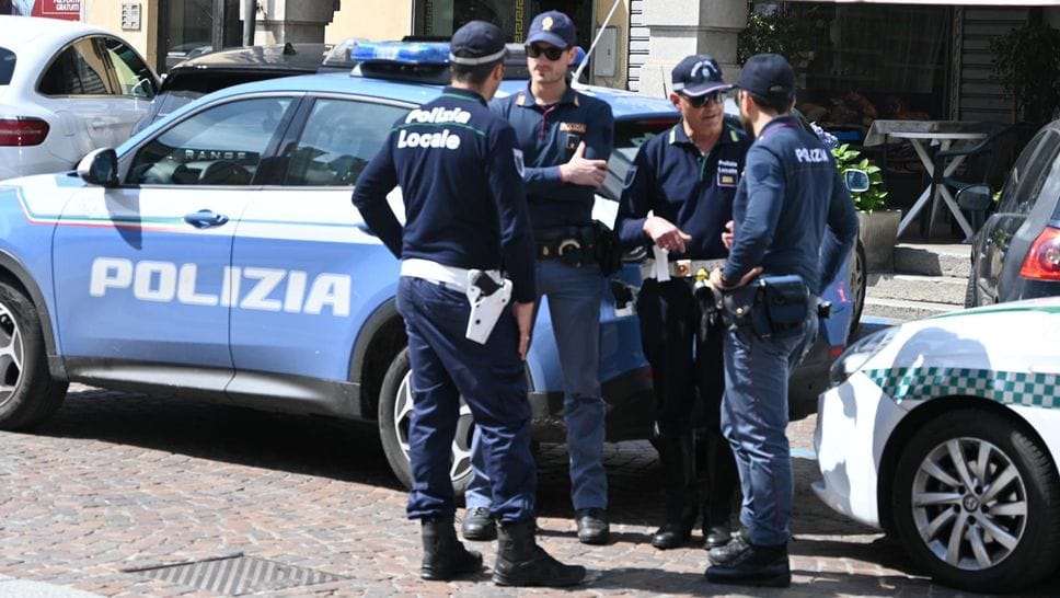 Spaccio e detenzione di sostanze nelle scuole di Lodi, denunciato un 16enne