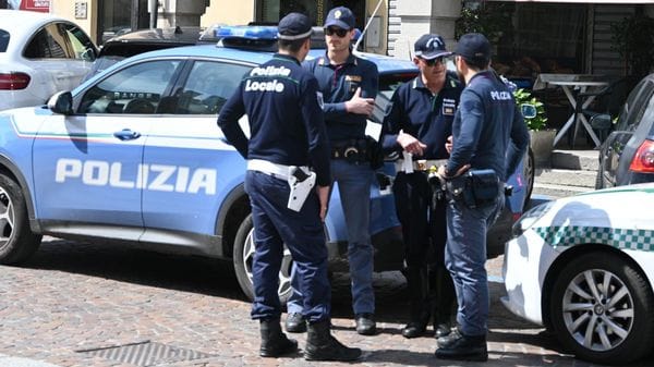 Spaccio e detenzione di sostanze nelle scuole di Lodi, denunciato un 16enne