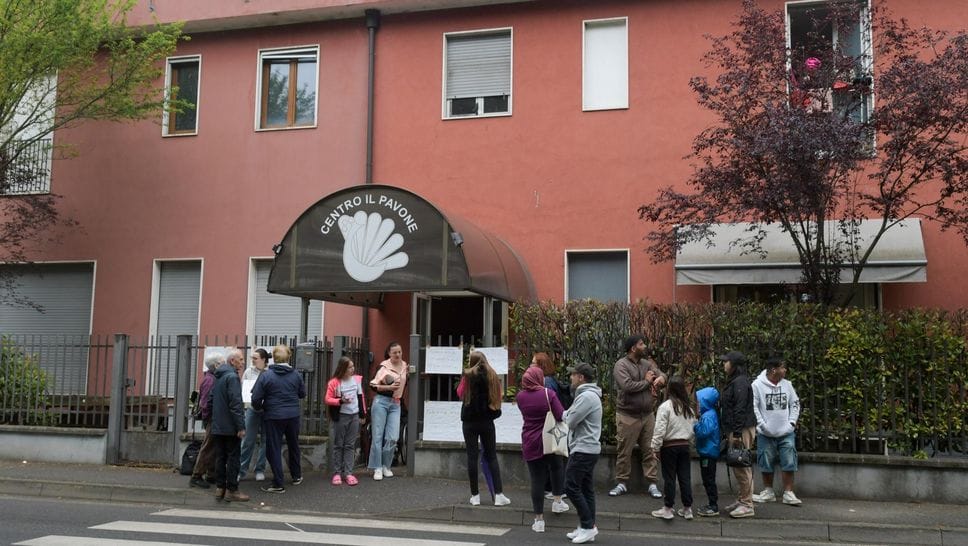Stop al centro di accoglienza di San Giuliano, in 50 trasferiti da via Gorky
