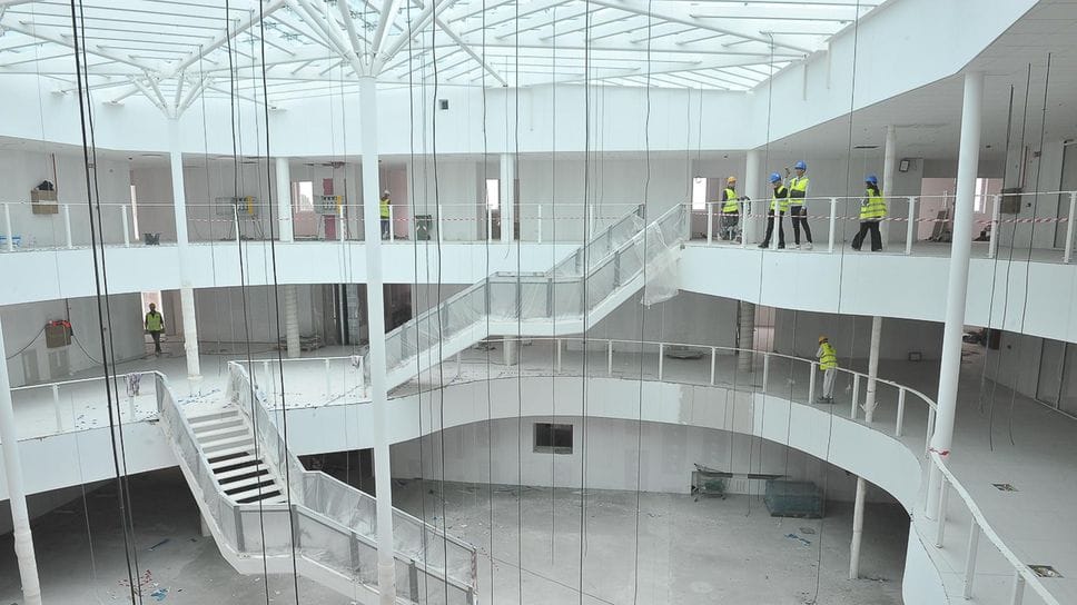 Il cantiere dell’Einaudi è in dirittura d’arrivo: «A settembre la scuola aprirà»