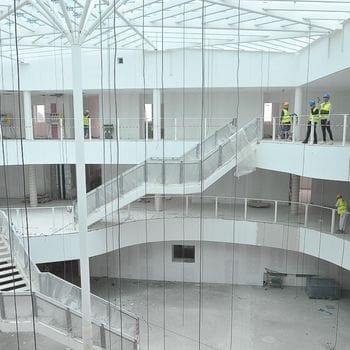 Il cantiere dell’Einaudi è in dirittura d’arrivo: «A settembre la scuola aprirà»