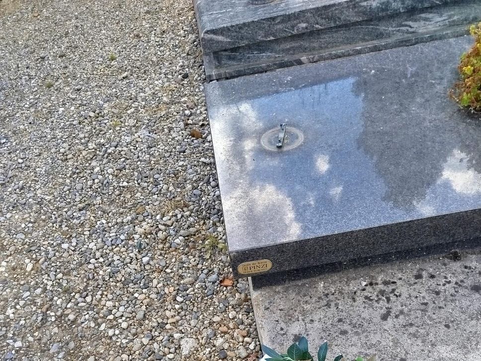 Paullo: torna la banda che ruba rame e bronzo nei cimiteri
