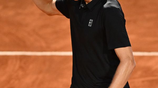 Sinner Medvedev rinviataLa sfida riprende oggi