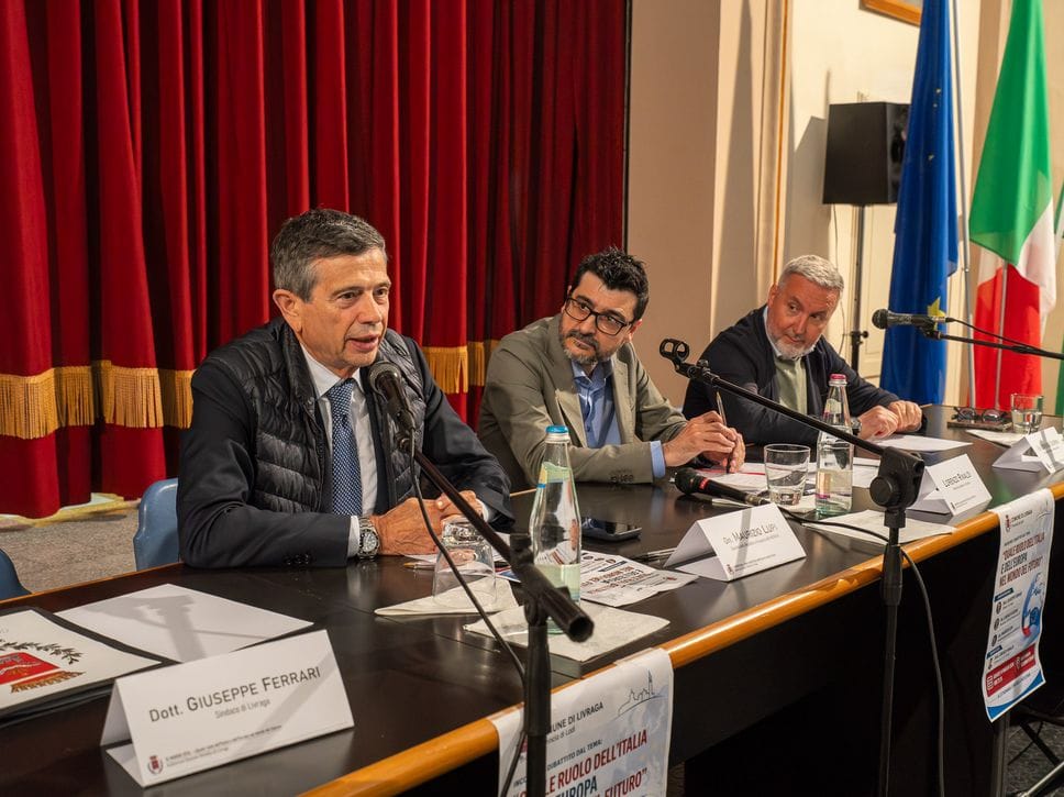 Italia-Ue, Guerini e Lupi a confronto - Le immagini e le frasi salienti
