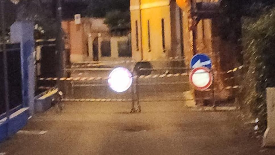 All’Olmo una via chiusa alla circolazione senza alcuna comunicazione ufficiale