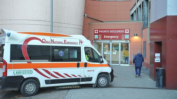 Si sente male al polo fieristico di Coodogno per il troppo alcol: una 16enne finisce in ospedale