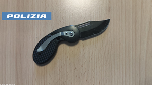 Lodi, 27enne fermato nella notte con un coltello: denunciato