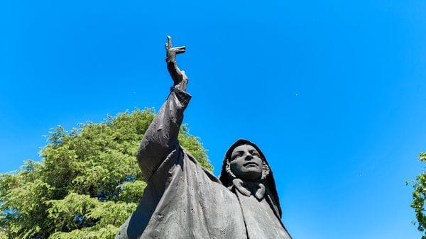 Tra un mese l’arrivo del Papa: scatta il conto alla rovescia