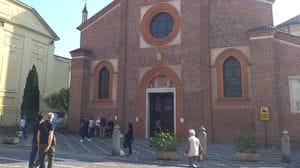 Melegnano, 70enne scippata in basilica durante la preghiera