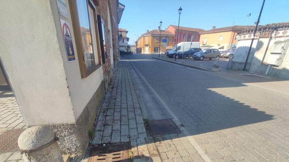 Ragazzo investito dopo la lite, ora è caccia al responsabile