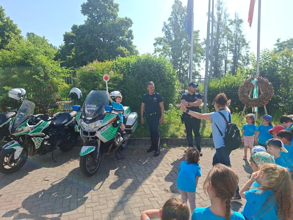 Piccoli esploratori alla scoperta della polizia locale