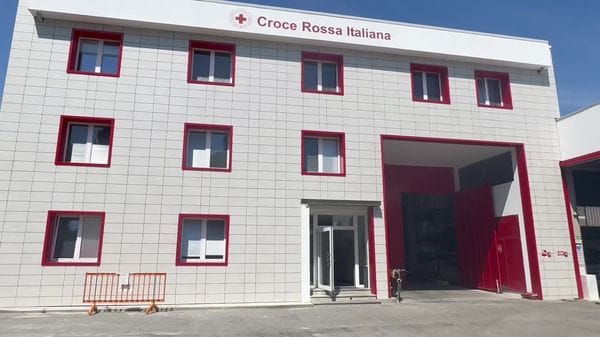 Calamità, arriva il kit per le emergenze:  donazione del Rotary