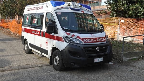 SAN ZENONE Paura per un 28enne al lavoro, arriva il 118