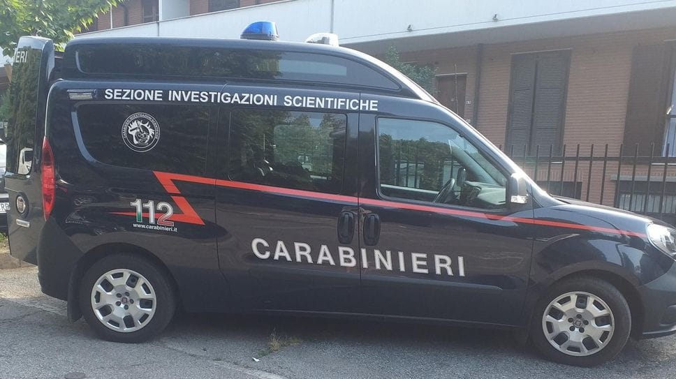 Melegnano: donna ferita grave in casa, arriva la Scientifica dei carabinieri