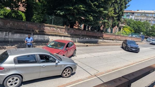 Lodi: scontro frontale nel sottopassaggio di via San Colombano