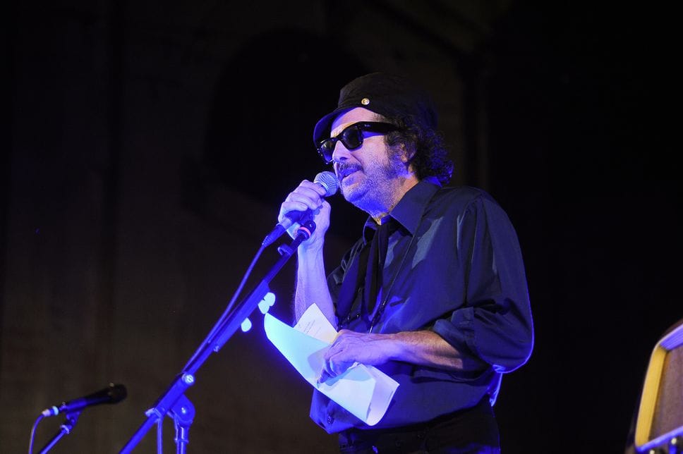 Capossela in viaggio tra i sogni di una comunità immaginaria