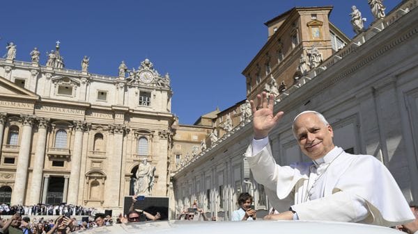La visita del Papa è un dono da accogliere con la preghiera