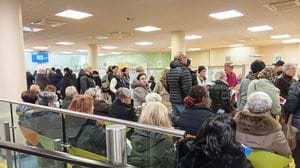 Momenti di tensione stamattina al Cup dell’ospedale di Lodi dopo l’ennesimo guasto informatico