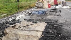 Autotreno a fuoco sulla Sp 115, chiusa la corsia in direzione Lodi: disagi al traffico  in mattinata 
