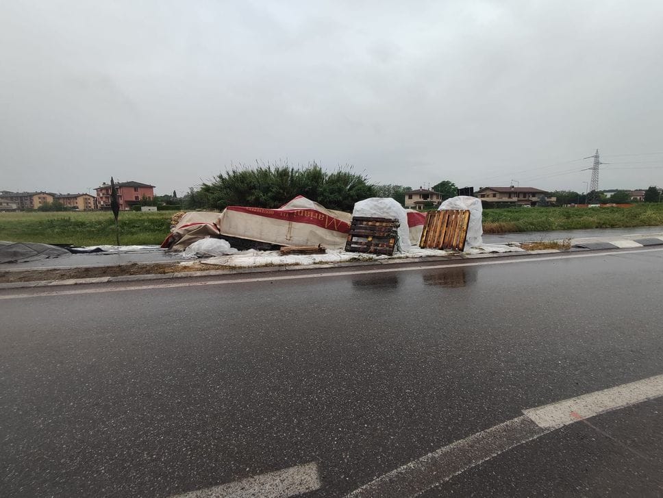Autotreno a fuoco sulla Sp 115, chiusa la corsia in direzione Lodi: disagi al traffico  in mattinata 