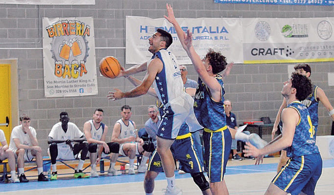 Basket - La riscossa della Robur et Fides: si va alla “bella” con l’Arlunese