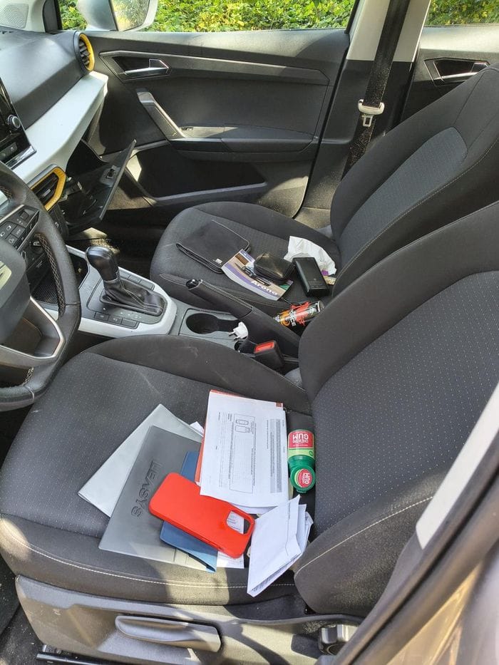 Tribiano: dietro una Seat a noleggio abbandonata spunta un giro di truffe