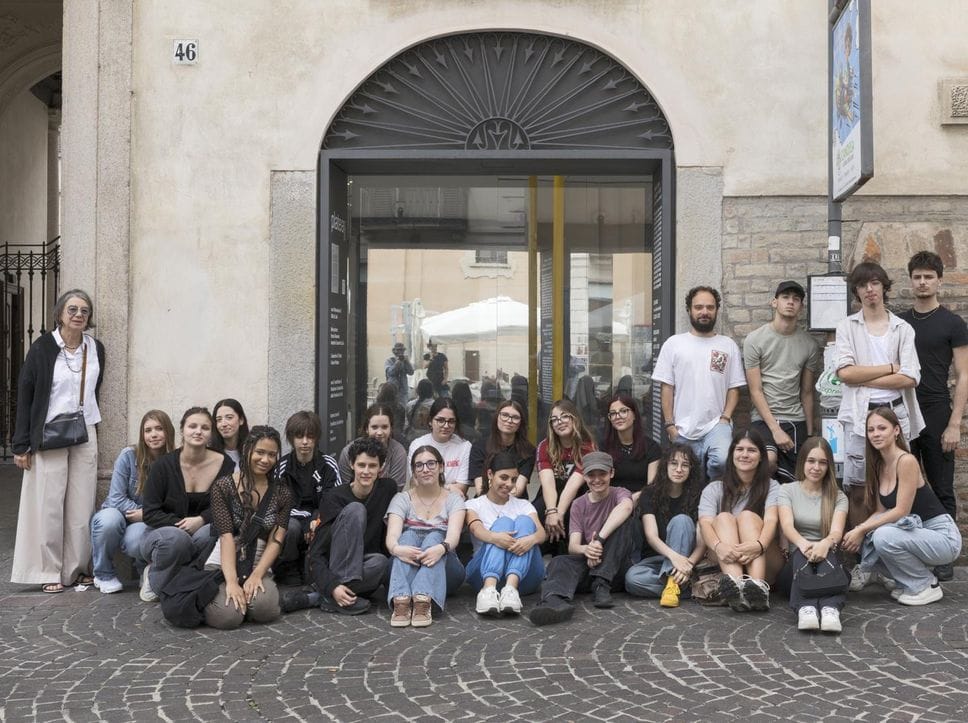Cinque anni di Platea: Lodi invasa dai poster che ridisegnano la città