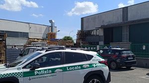 Scatta il blitz anti-frode Scovato un capannone con allaccio abusivo