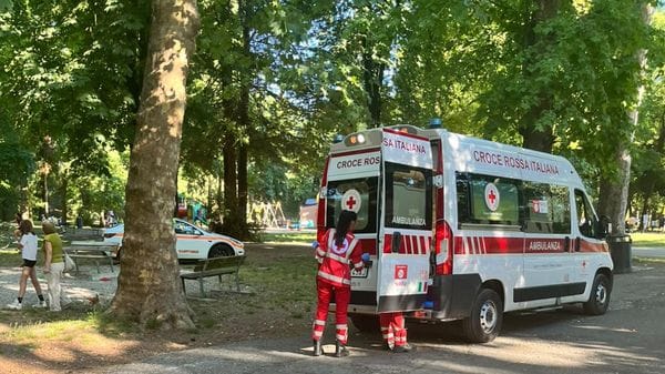 Brutta caduta all’Isola Carolina, bambina di 5 anni resta ferita