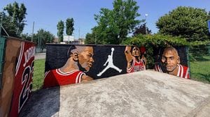  A Mulazzano un maxi murale di Michael Jordan contro il degrado nel parco