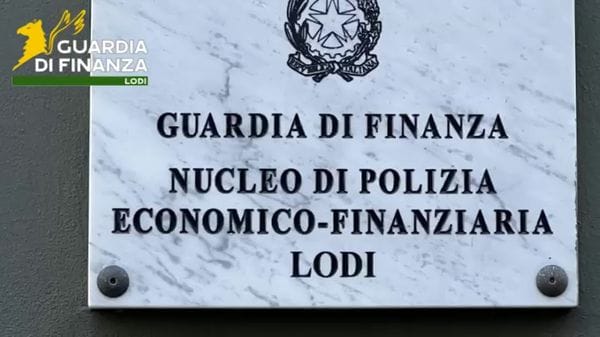 Fatture false per 200 milioni di euro: più di 40 indagati, flussi di denaro verso la Cina