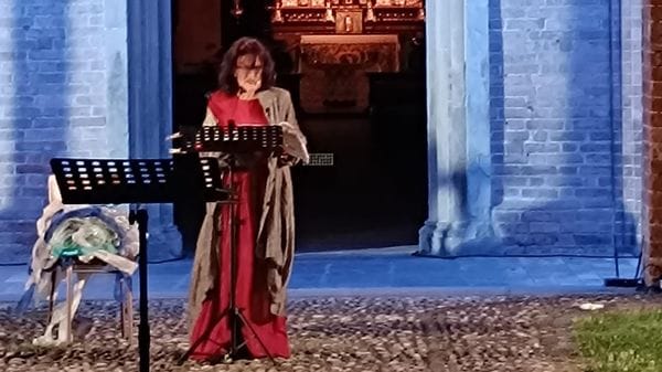 Con gli occhi di Maria di Magdala per rendere omaggio a Isa Veluti