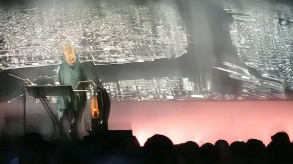 Laurie Anderson alla Triennale: “Republic of Love” conquista Milano