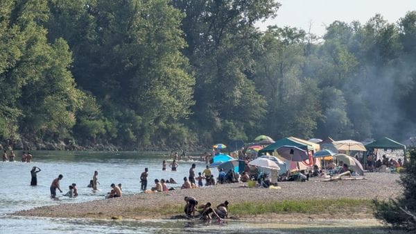 Lodi: le “spiagge” dell’Adda prese d’assalto