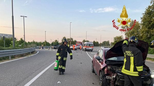 Ennesimo schianto all’incrocio tra Lodi e Boffalora