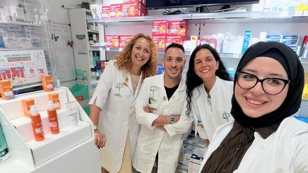 È in travaglio, ma ci sono i farmacisti dell’ospedale